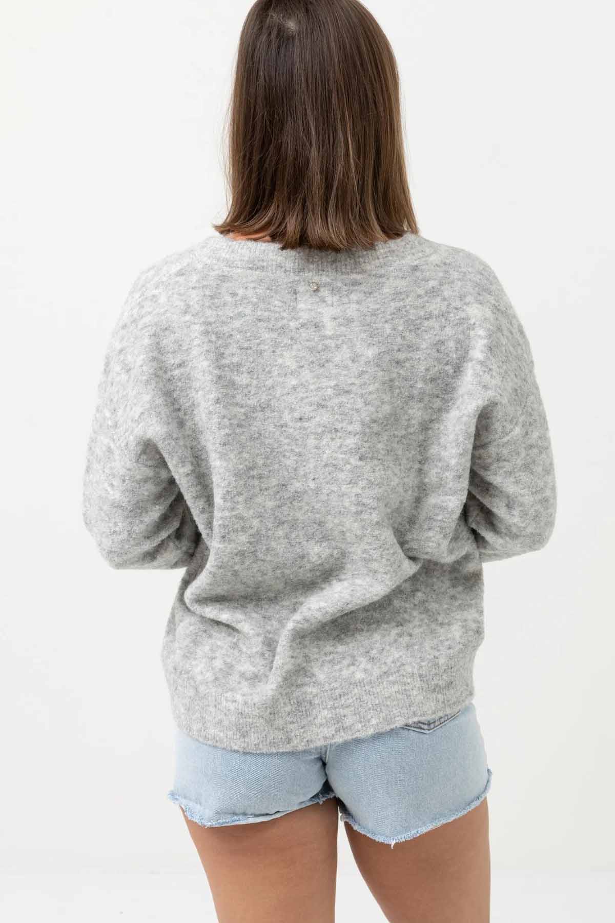 MOONSTONE OVERSIZED V NECK