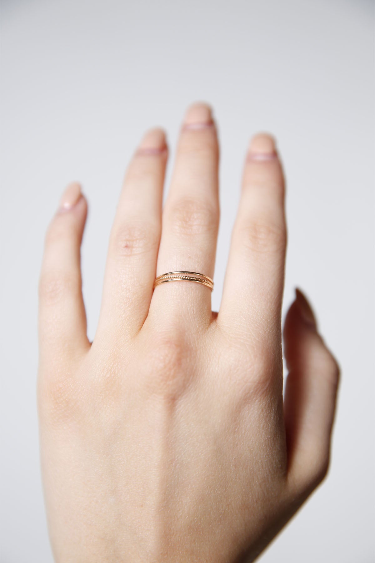 Able - Ultra Thin Twisted Stacking Ring - Gold - Model