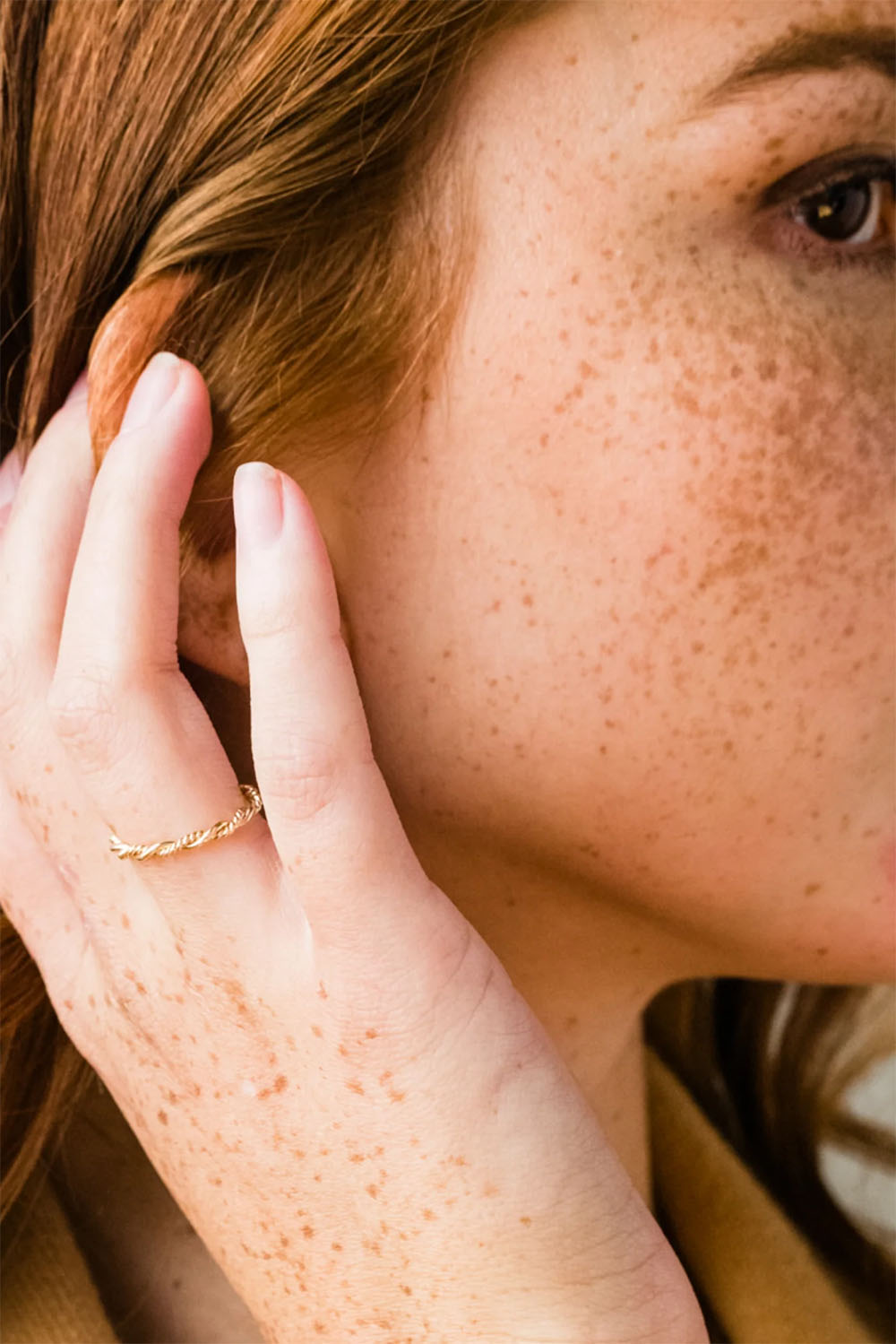 able braided twist ring gold model