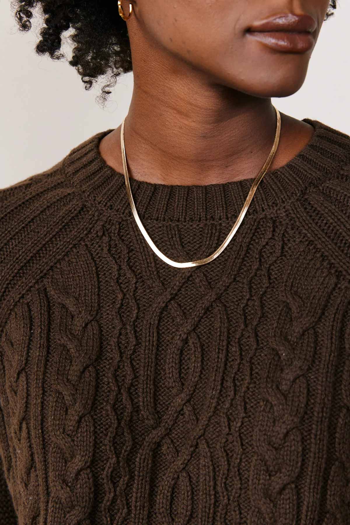 Able - Herringbone Chain Necklace - Gold - Model