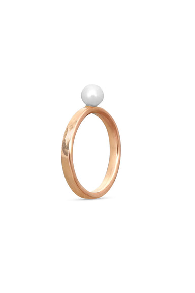 able pearl hammered ring gold side