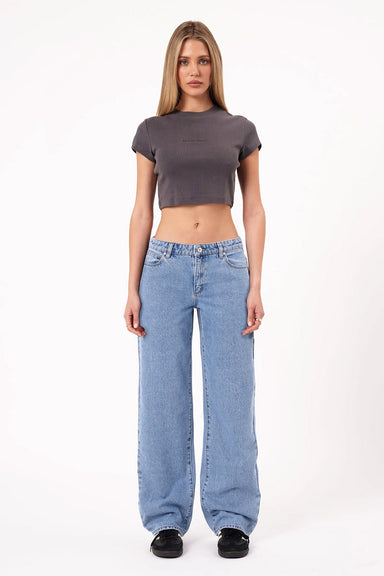abrand 99 low baggy gigi front