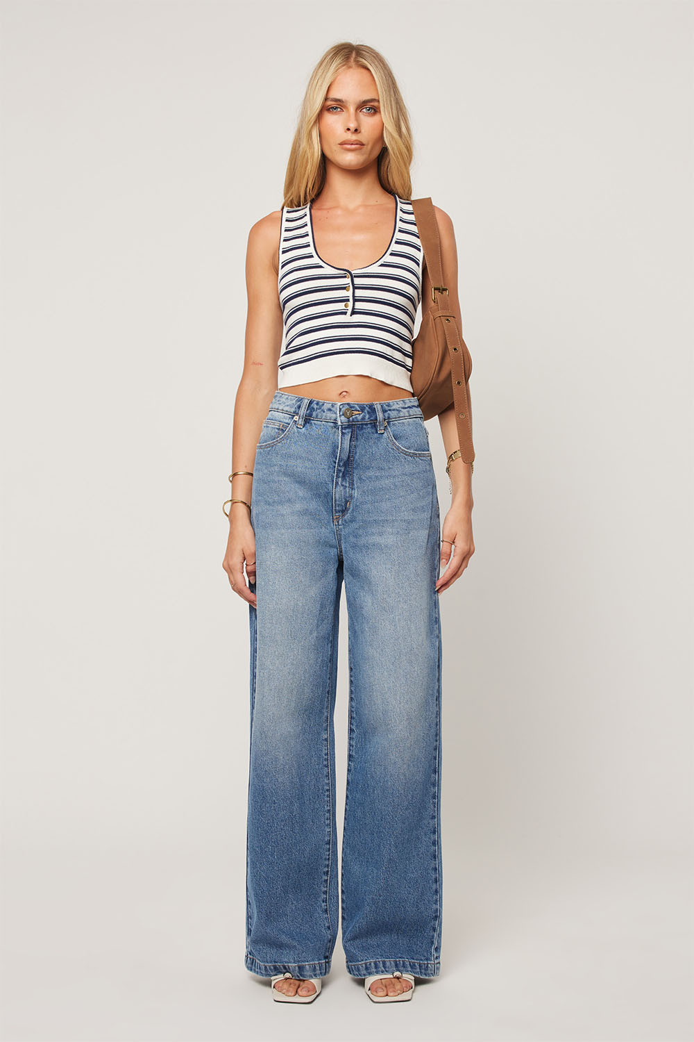 Abrand - A 94 High & Wide - Paloma - Front