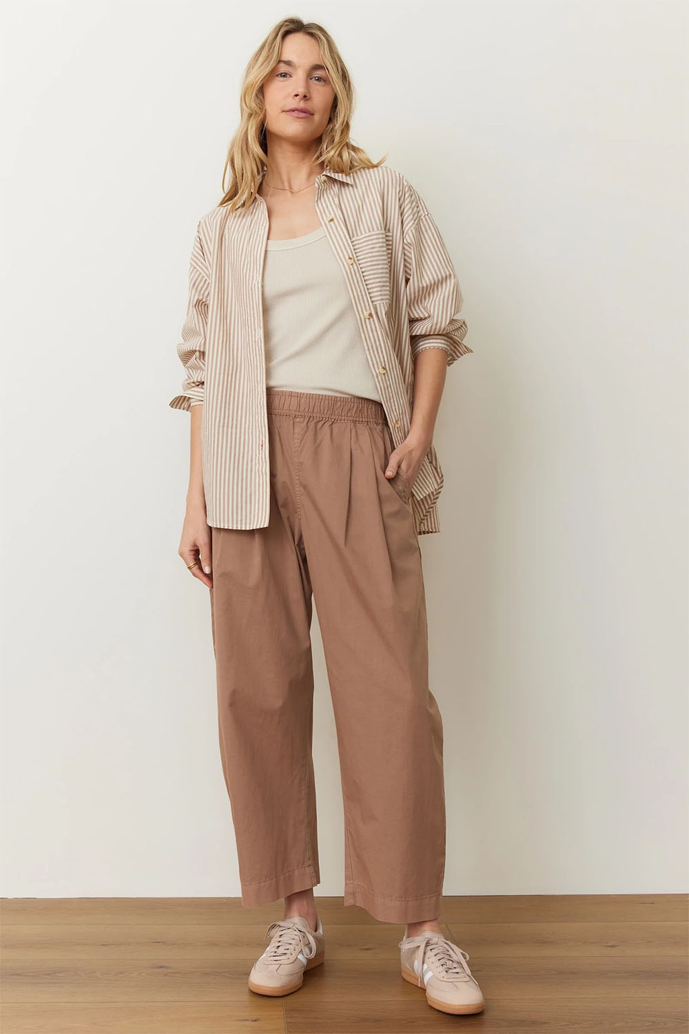 Marine Layer - Kyra Poplin Barrel Pant - Truffle