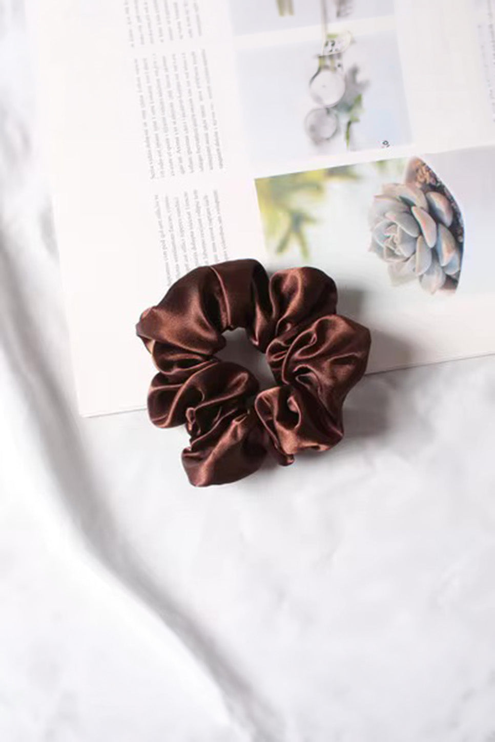 Pearl of the West - Hair Scrunchie - Brown