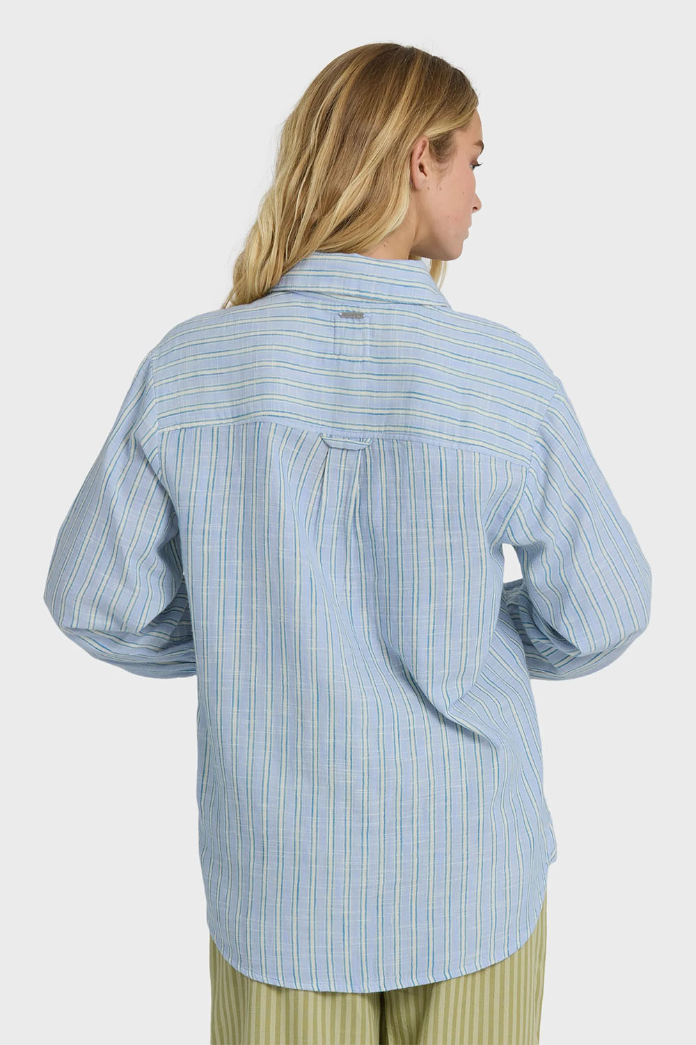 billabong wanderer printed ls woven twilight blue back