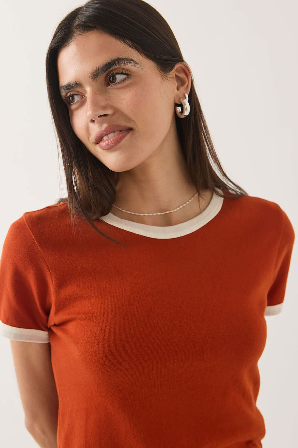 brixton-carefree-ringer-tee-rust-off-white-detail