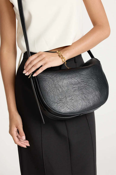 Billini - Collins Crossbody - Black - Model