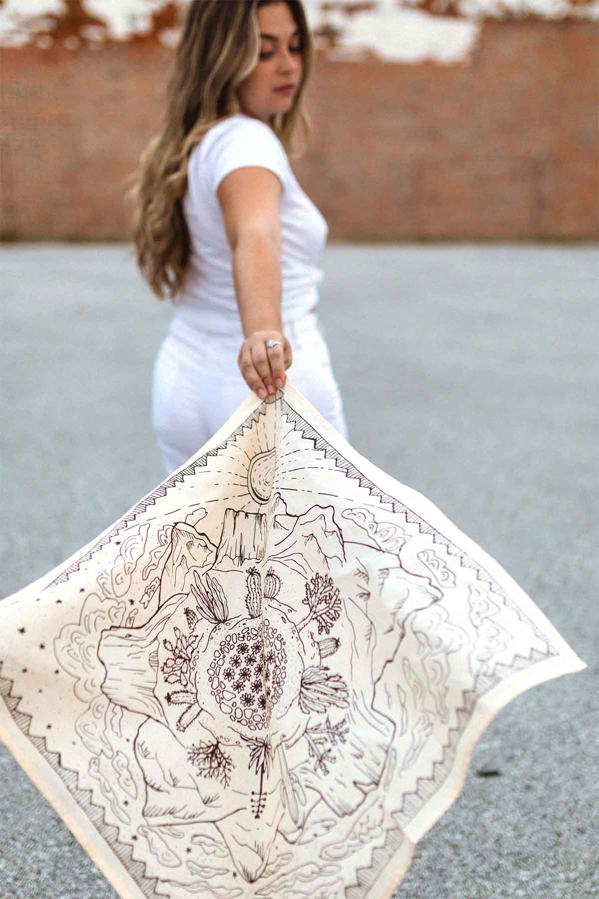 Handker Bandanas - Desert Bandana - Cream - Model