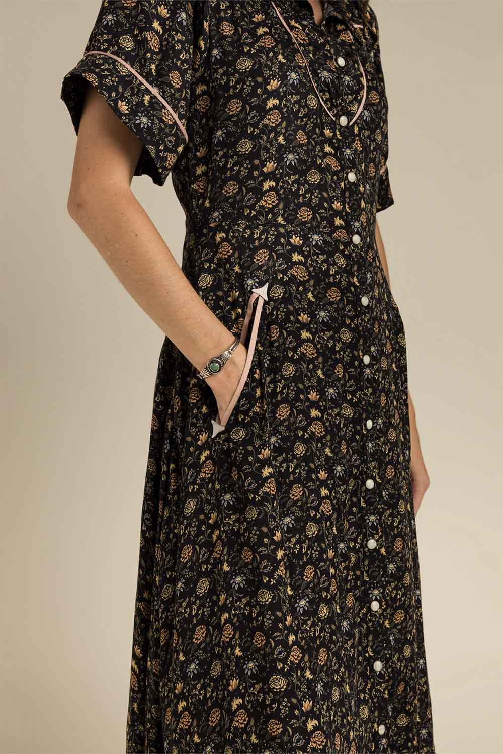 Sendero - La Dahlia Dress - Black Floral - Pocket