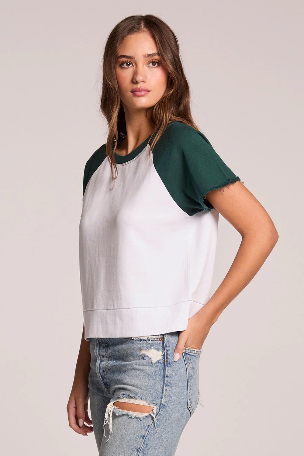 chaser-cheyenne-pullover-pine-and-white-side