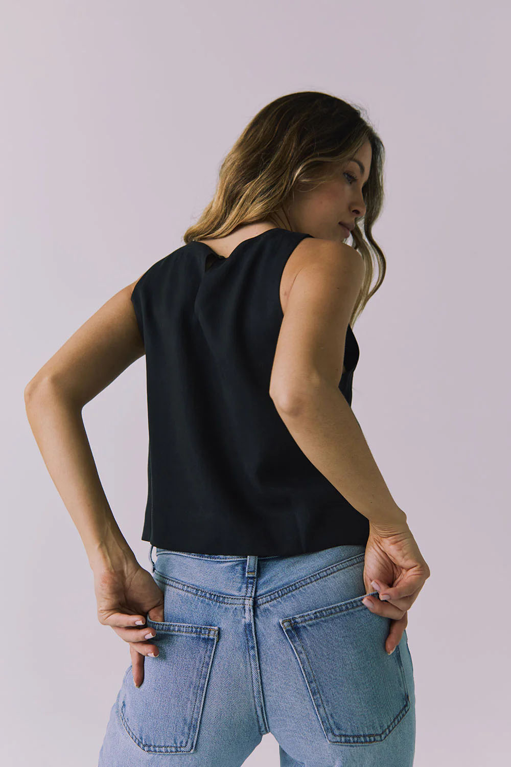 chaser riley top true black back