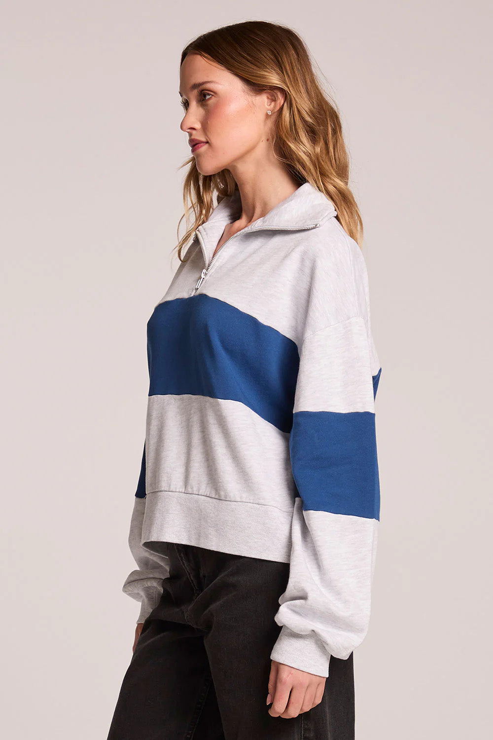 chcaser-jaime-half-zip-admiral-and-light-grey-heather-side