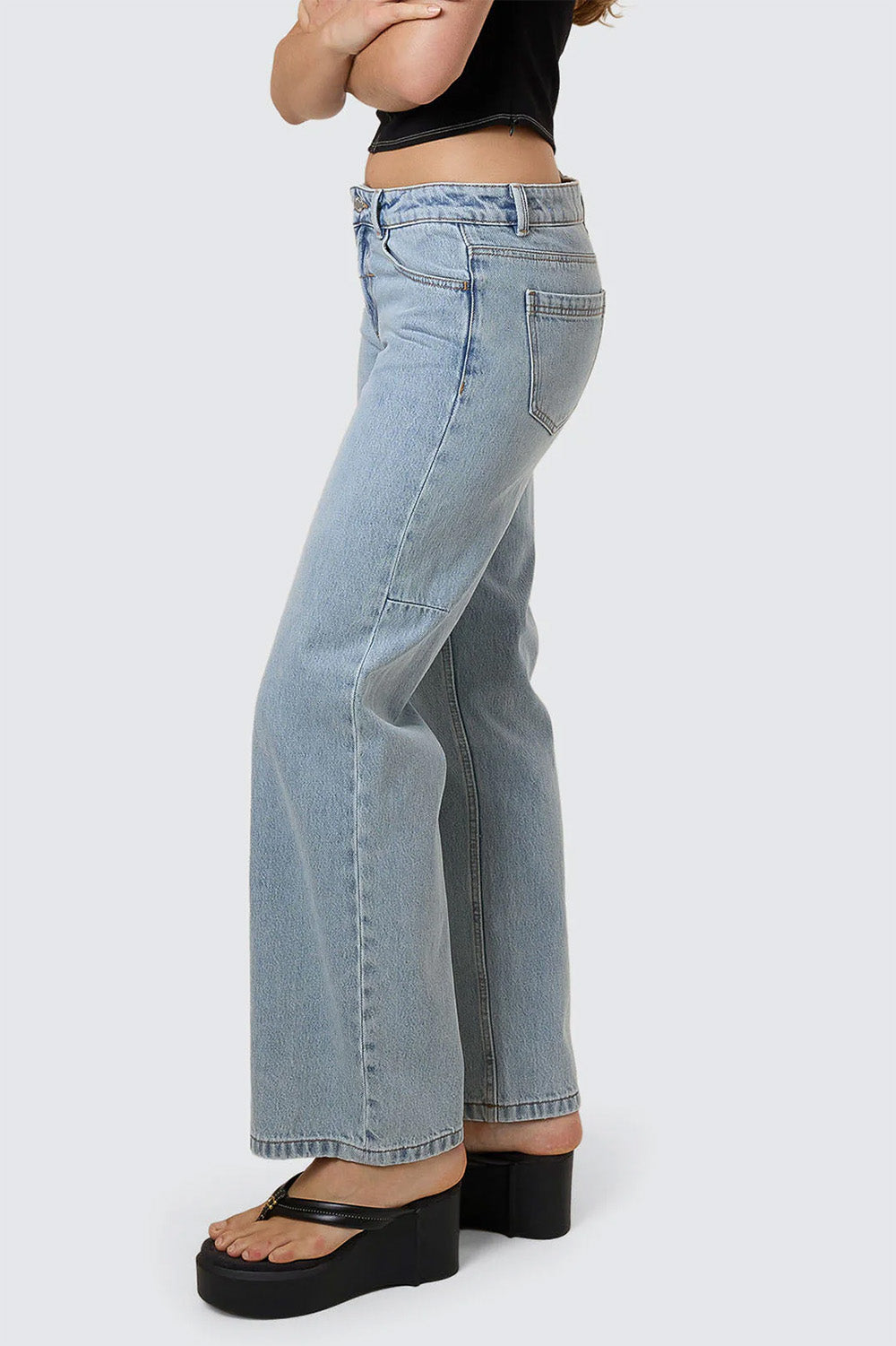 Thrills - Saskia Jean - Dusk - Side