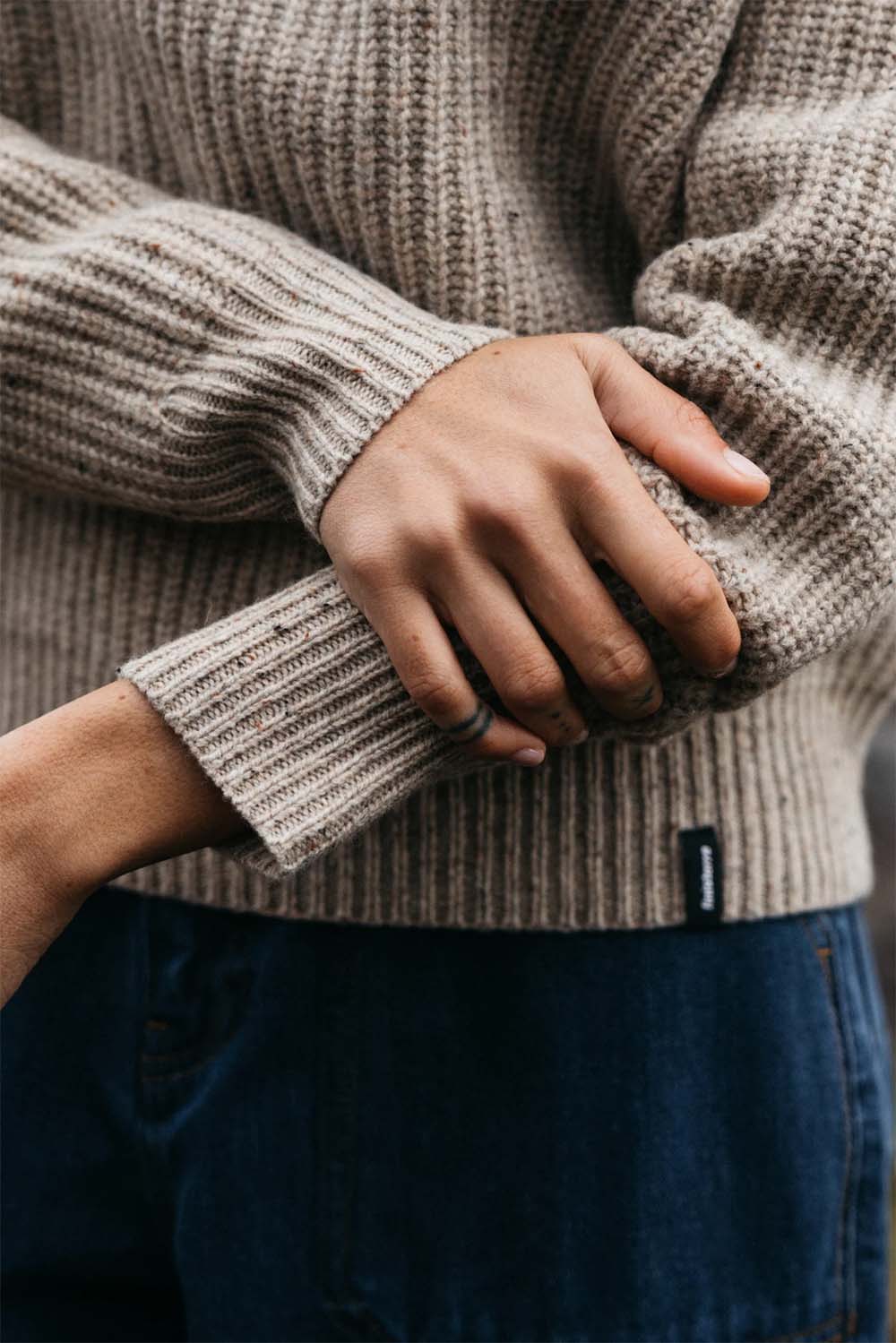 Finisterre - Mora Jumper - Oatmeal - Sleeve