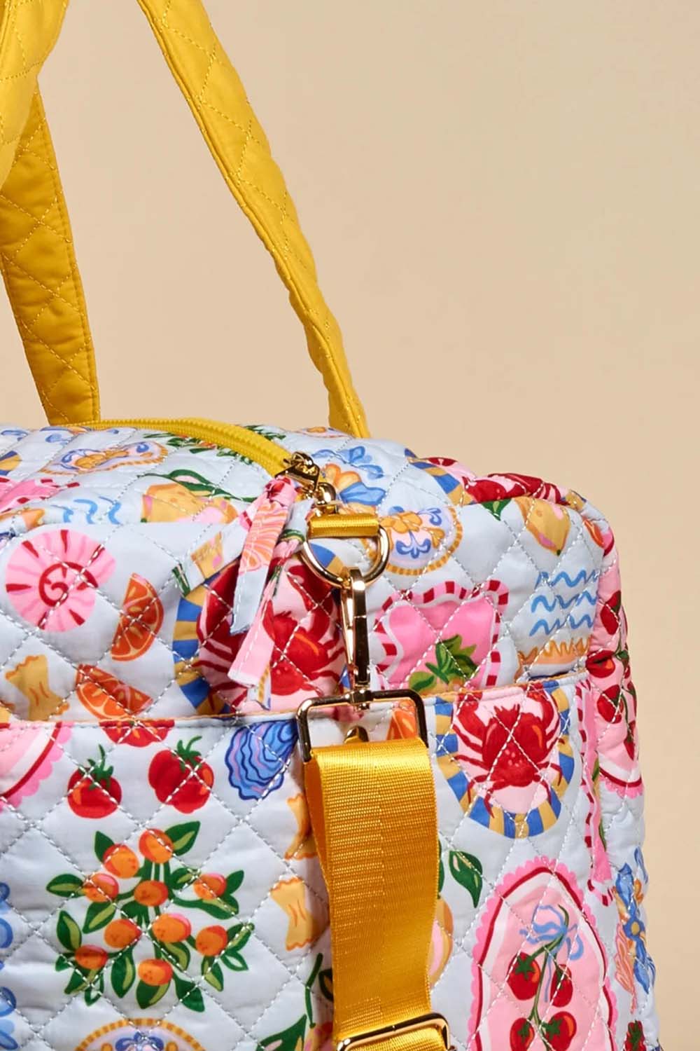 darling-effect-on-the-go-quilted-weekender-bag-ciao-bella-strap