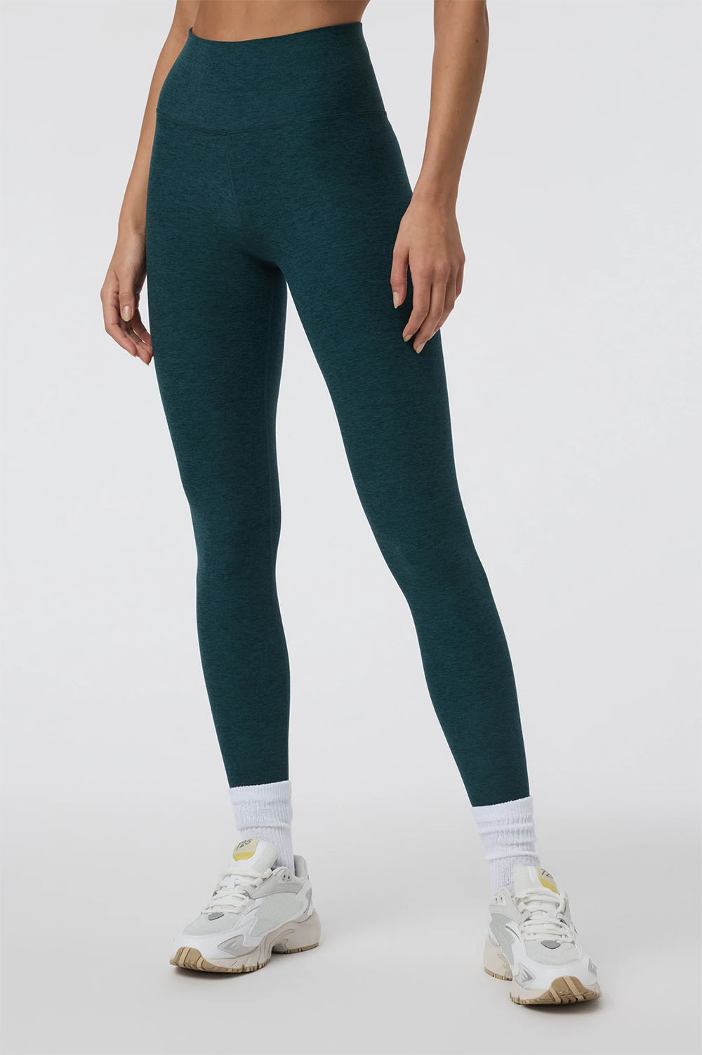 Vuori - Clean Elevation Legging - Moss Heather - Front