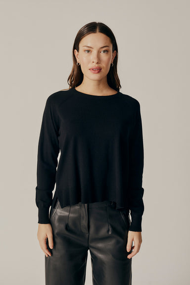 deluc-lorraine-sweater-black-front