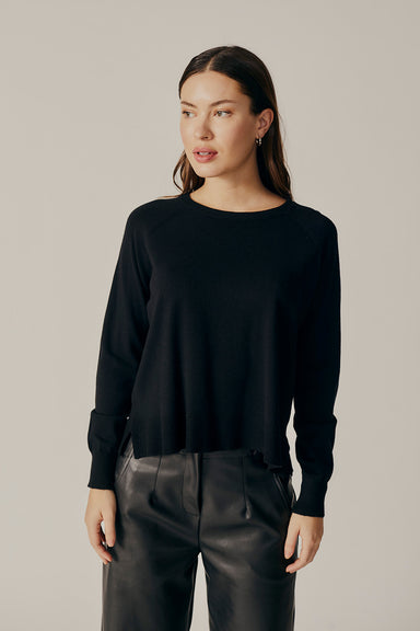 deluc-lorraine-sweater-black-profile