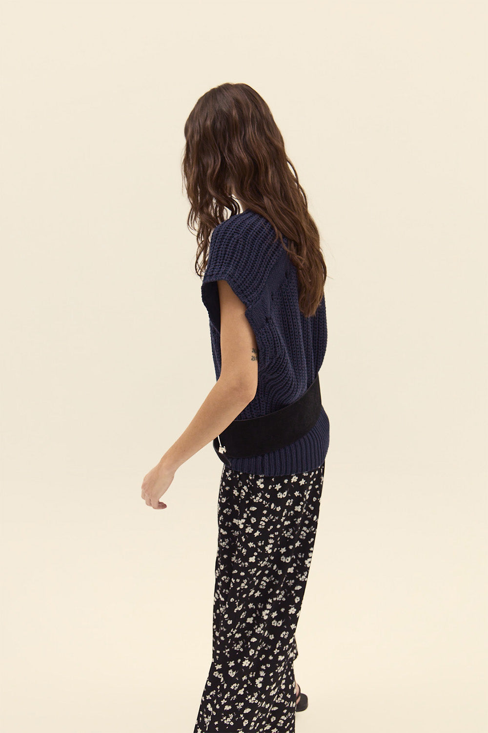 deluc pistacchio knit vest blue back