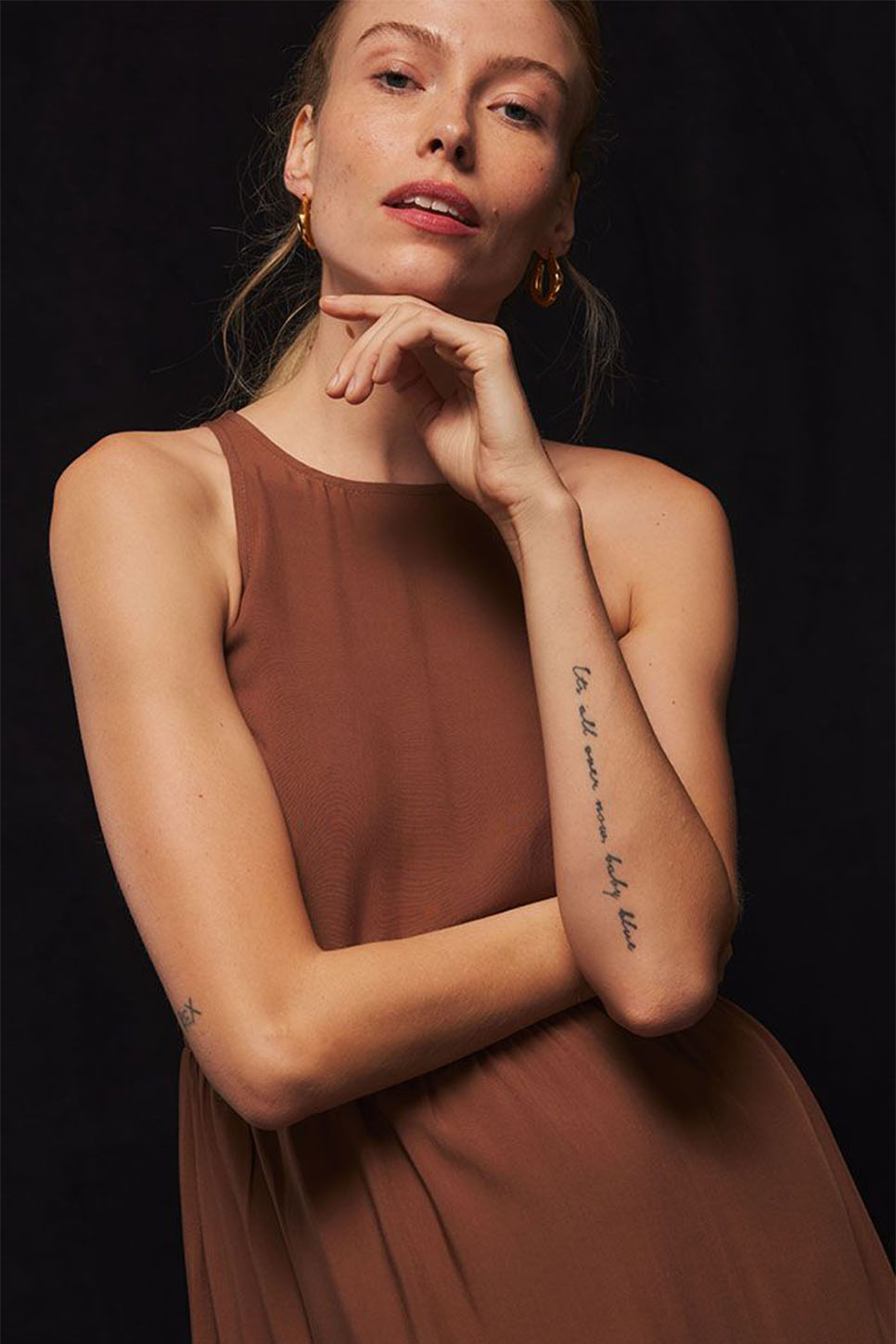 Richer Poorer - Tiered Maxi Dress - Caramel - Detail