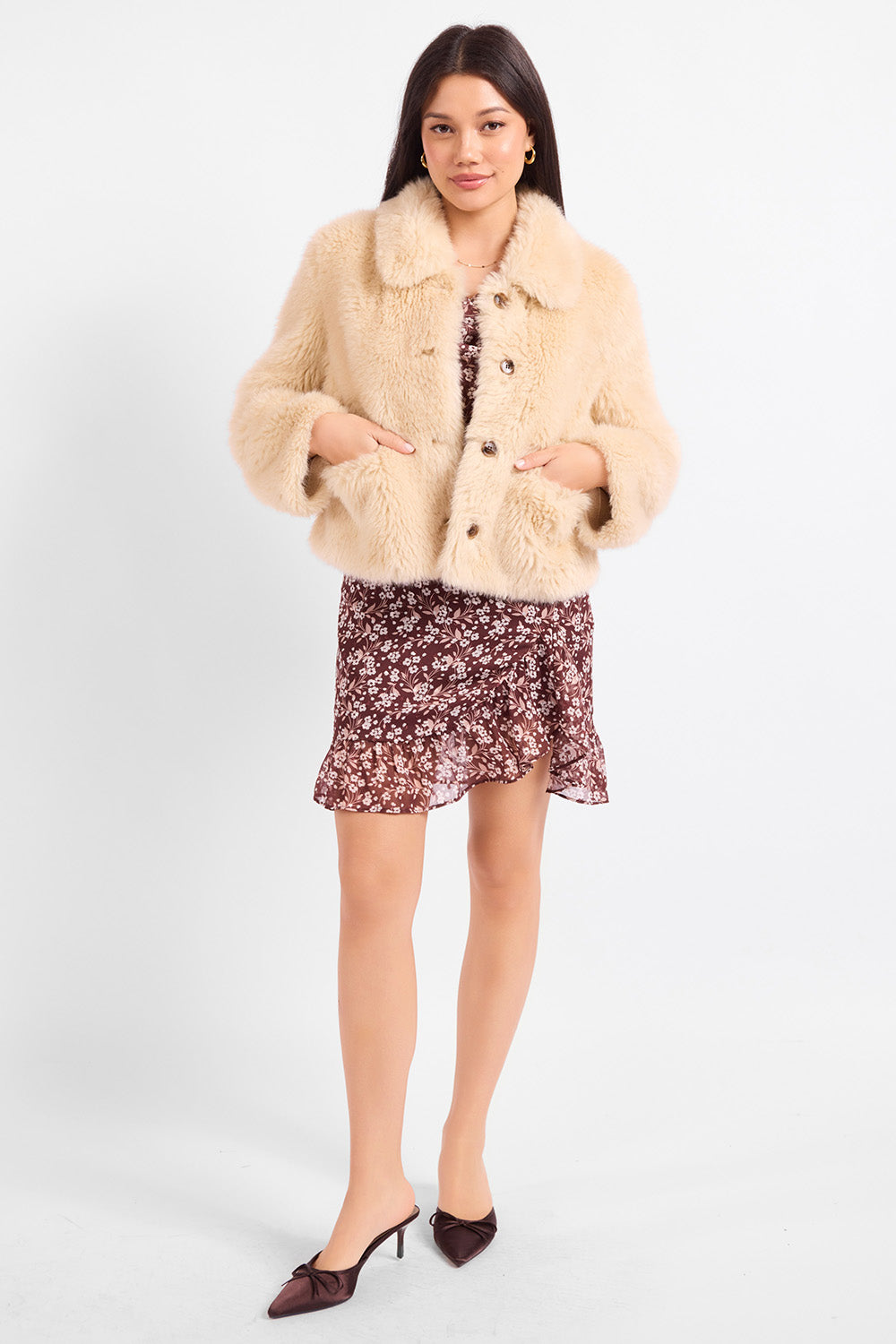 Sadie & Sage - Calla Faux Fur Coat - Cream - Full Body