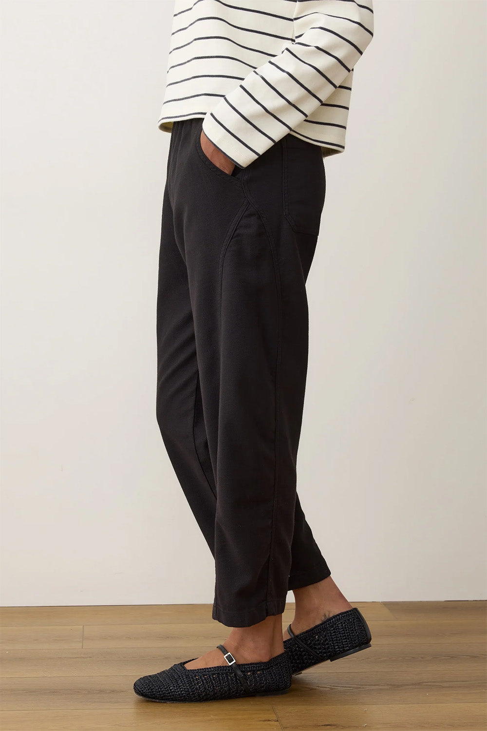 Marine Layer - Jessie Barrel Leg Pant - Black - Profile