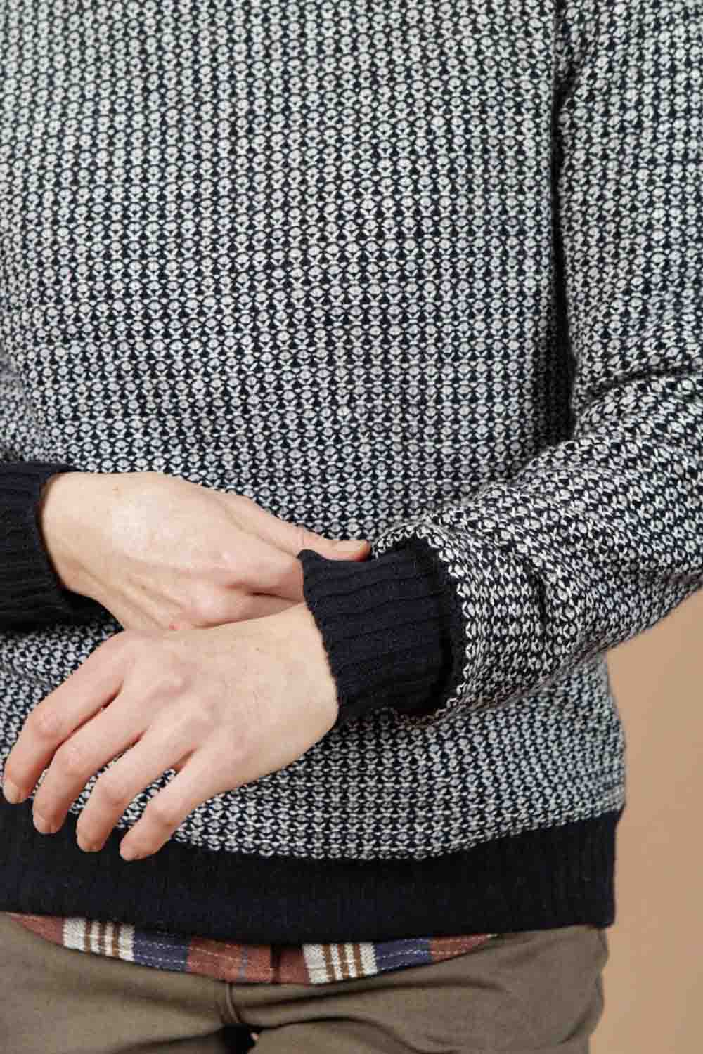 Bridge & Burn - Chelan Sweater - Navy Multi - Detail