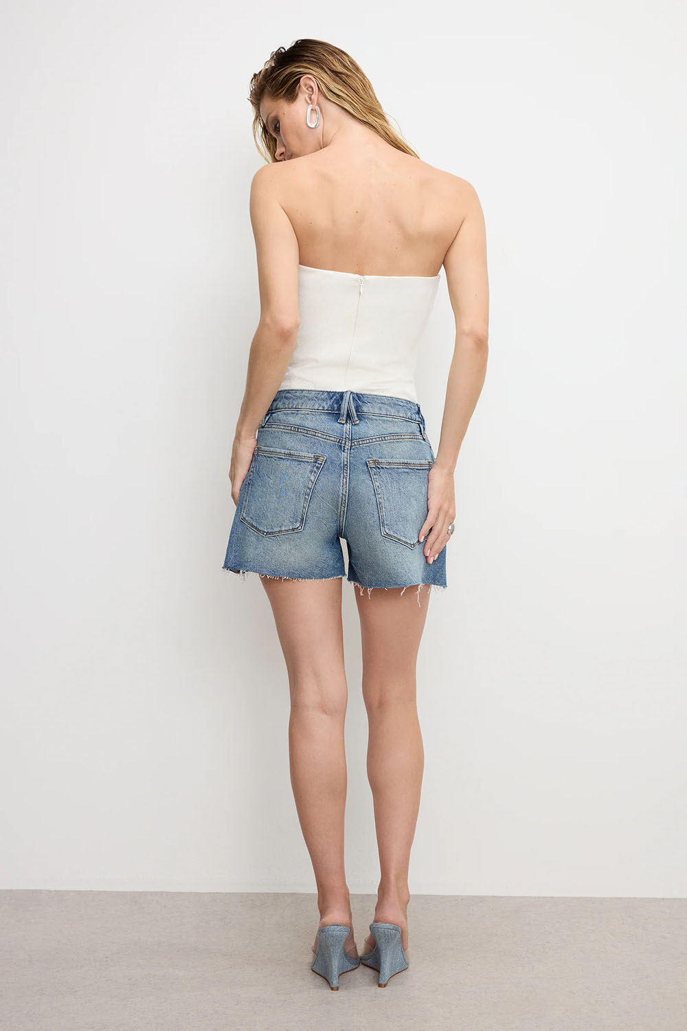Good American - Good Girlfriend Shorts - Indigo - Back
