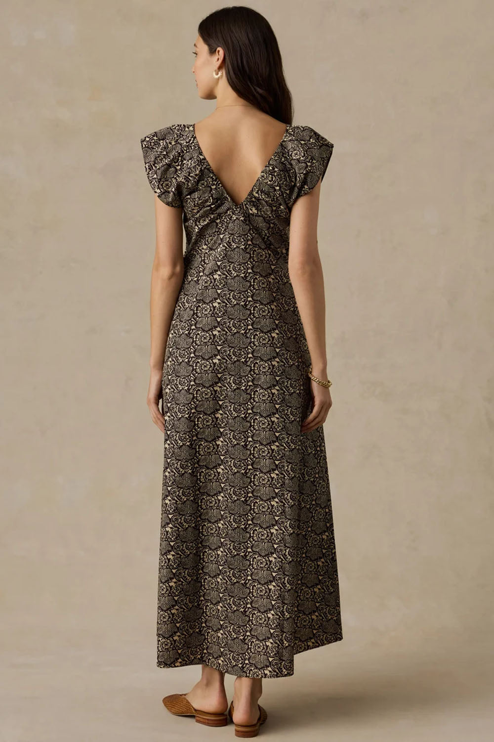 Faherty Coastal Poplin Noa Dress in Night Bloom — Back view