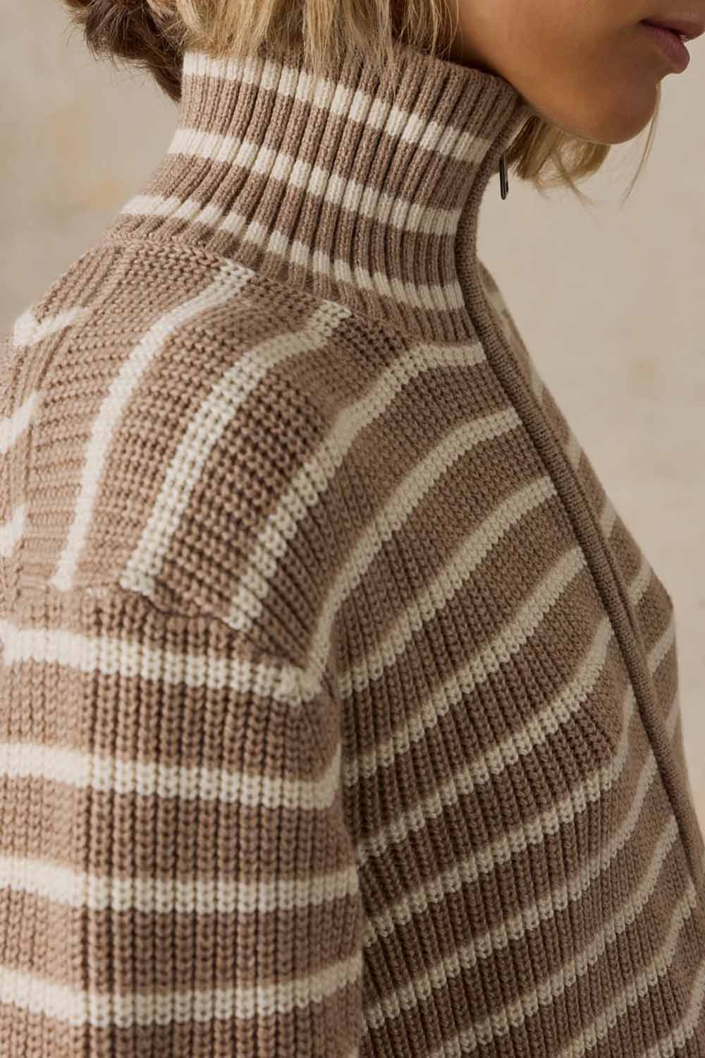 Faherty Northshore Quarter Zip in Oatmeal Stripe — Collar detail view
