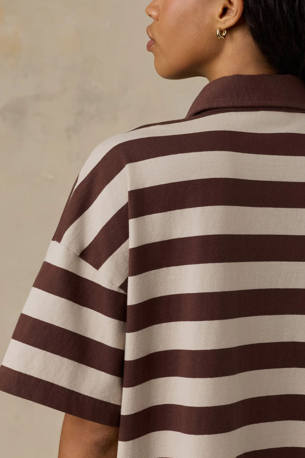 faherty-recycled-cotton-knit-dress-espresso-stripe-back-detail