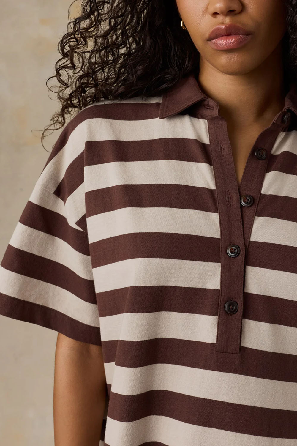 faherty-recycled-cotton-knit-dress-espresso-stripe-front-detail