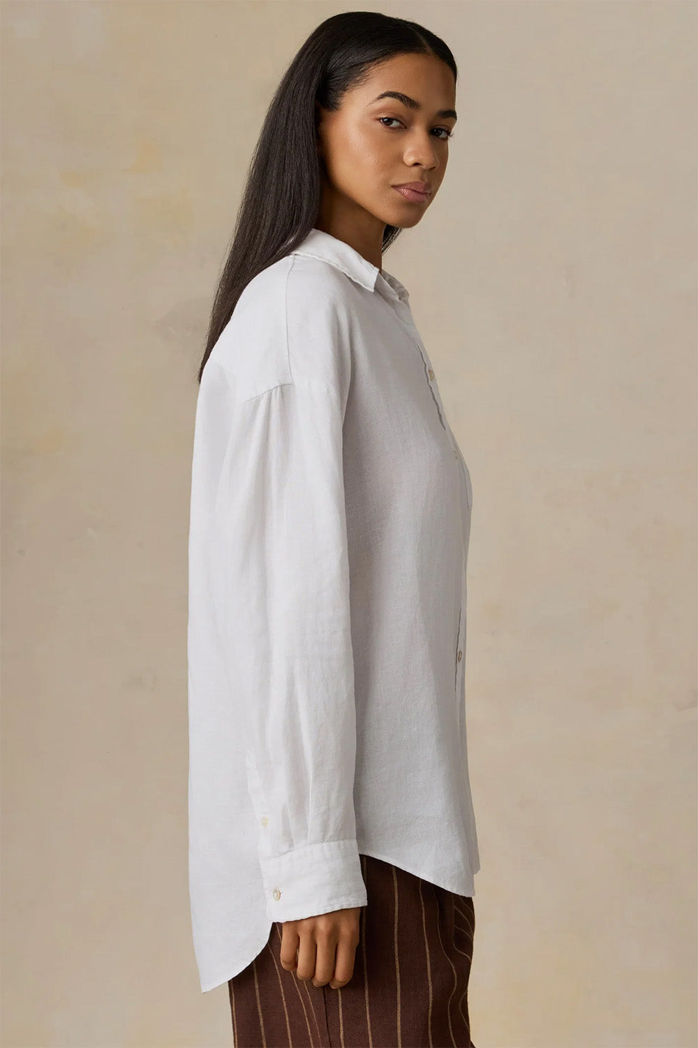 faherty laguna linen relaxed shirt white  side