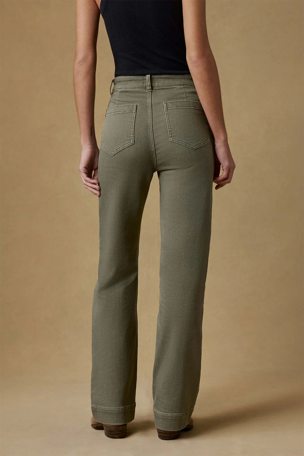 faherty stretch terry pant island olive back