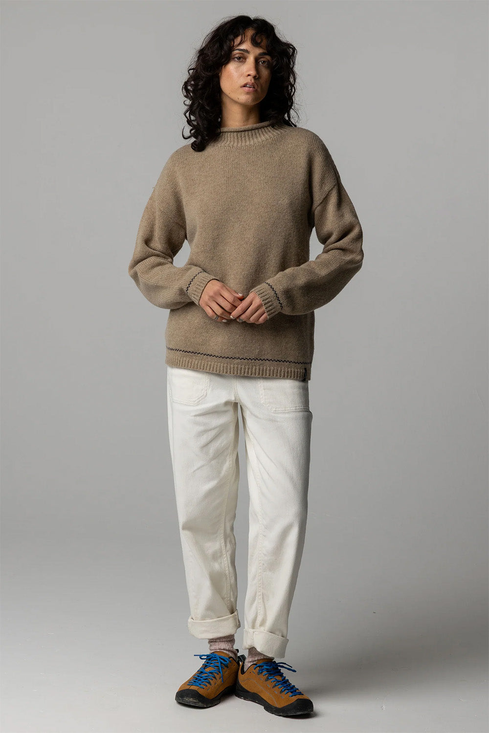 finisterre taran tipped jumper warm oatmeal navy front