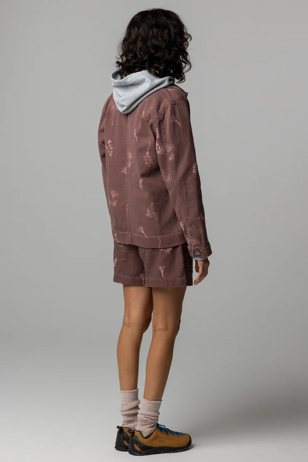 finisterre yarrel printed jacket floral marine back