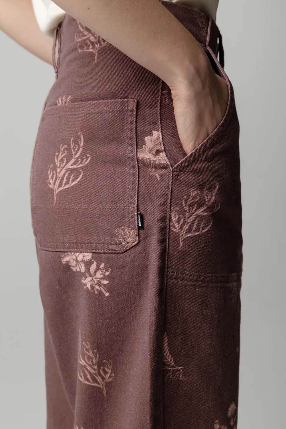 finisterre yarrel printed trouser floral marine detail