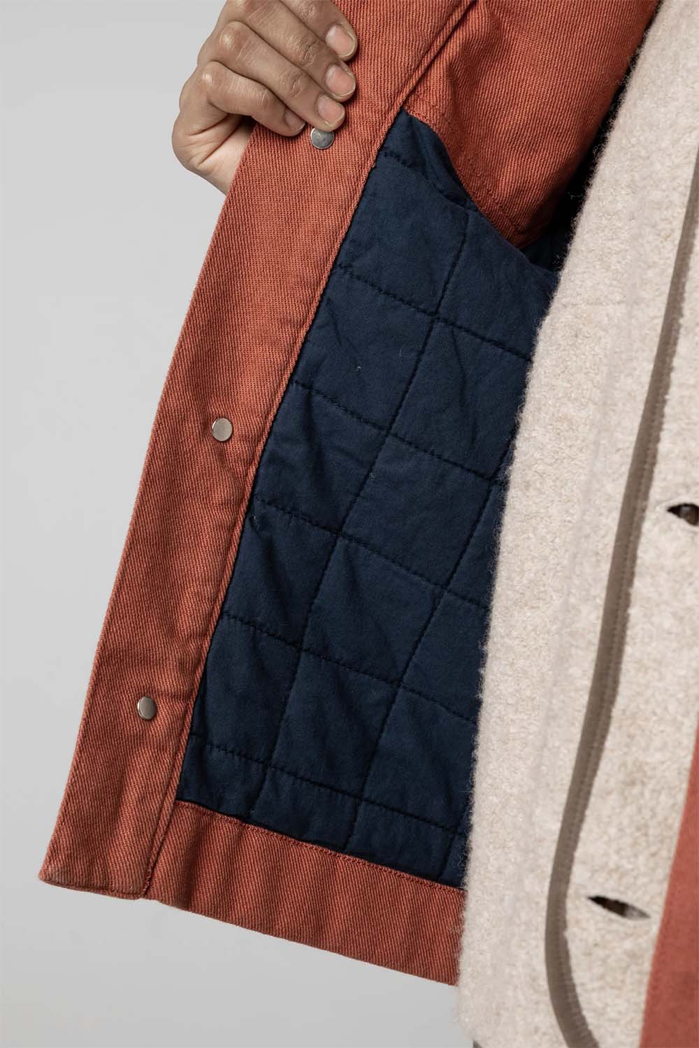 finisterre yarrel quilted chore jacket red oxide inside