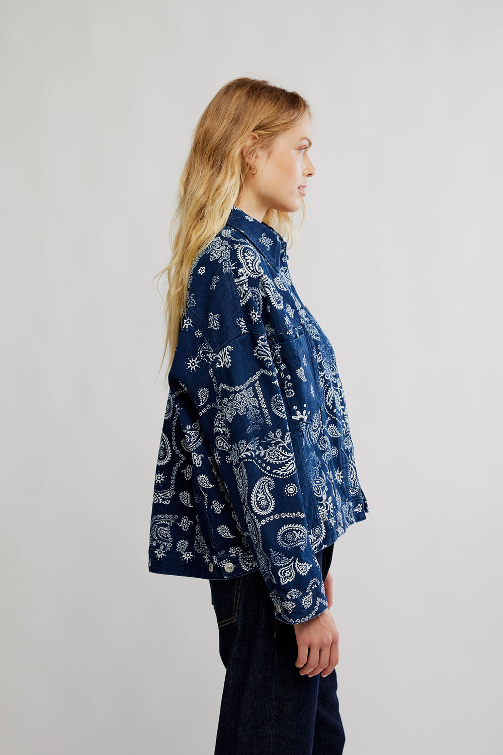 free-people-opal-swing-printed-denim-jacket-dark-blue-side