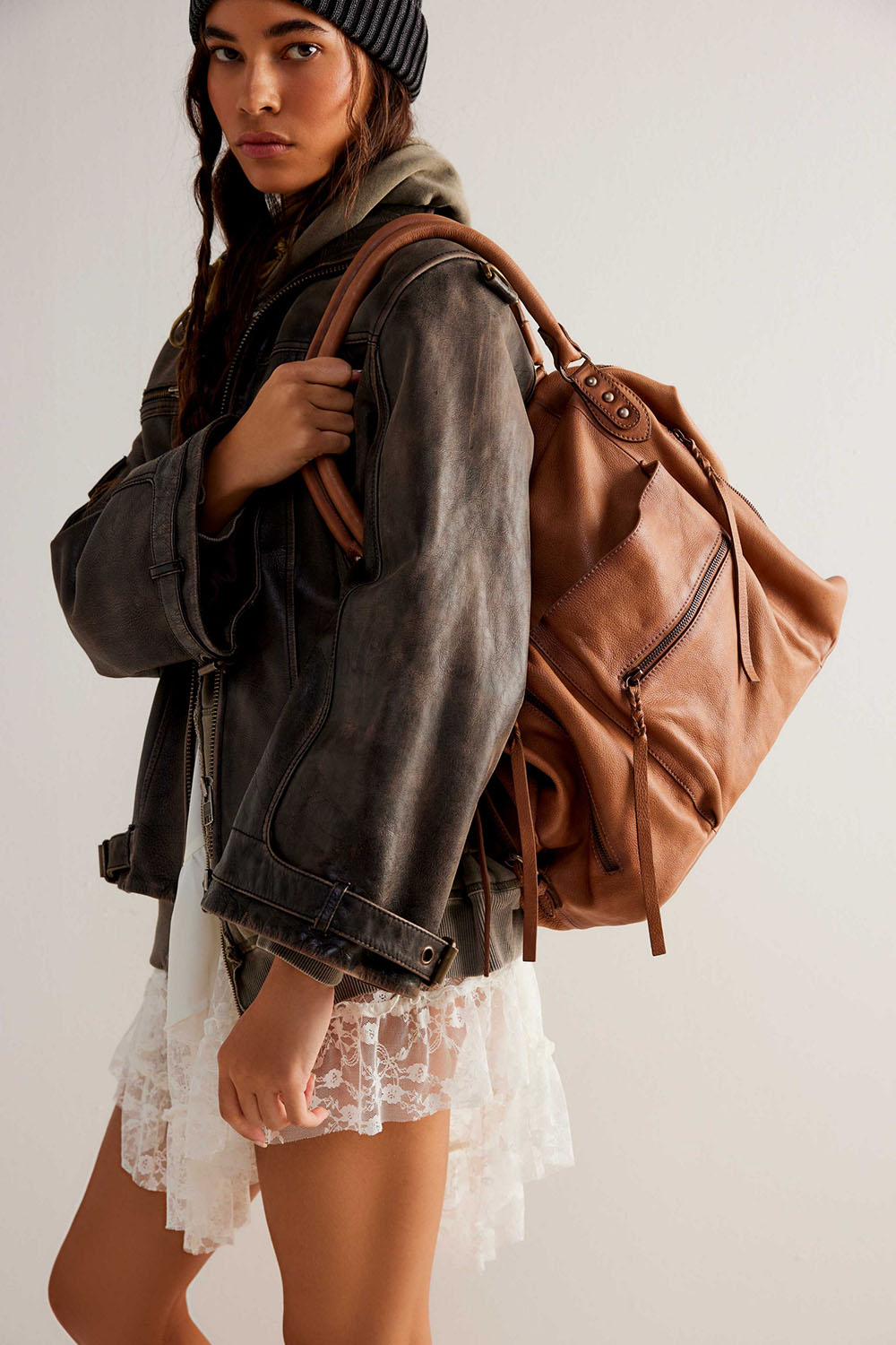 free-people-wtf-emerson-tote-saddle-model