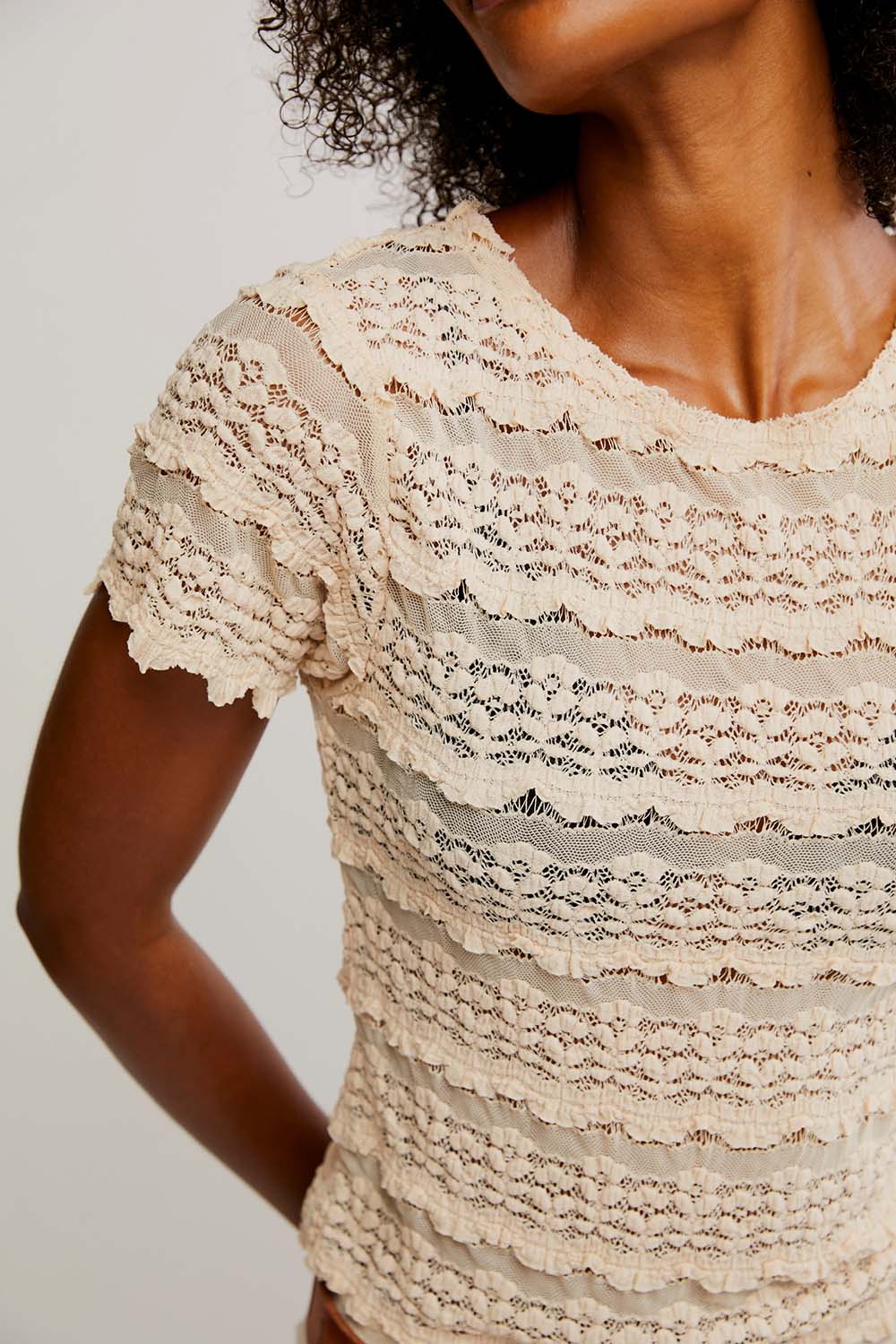 Free People - Angelina Lace Tee - Tea - Detail