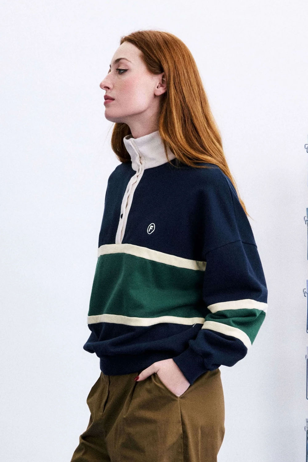 FRNCH Exmoor Sweatshirt in Bleu Marine — Side view