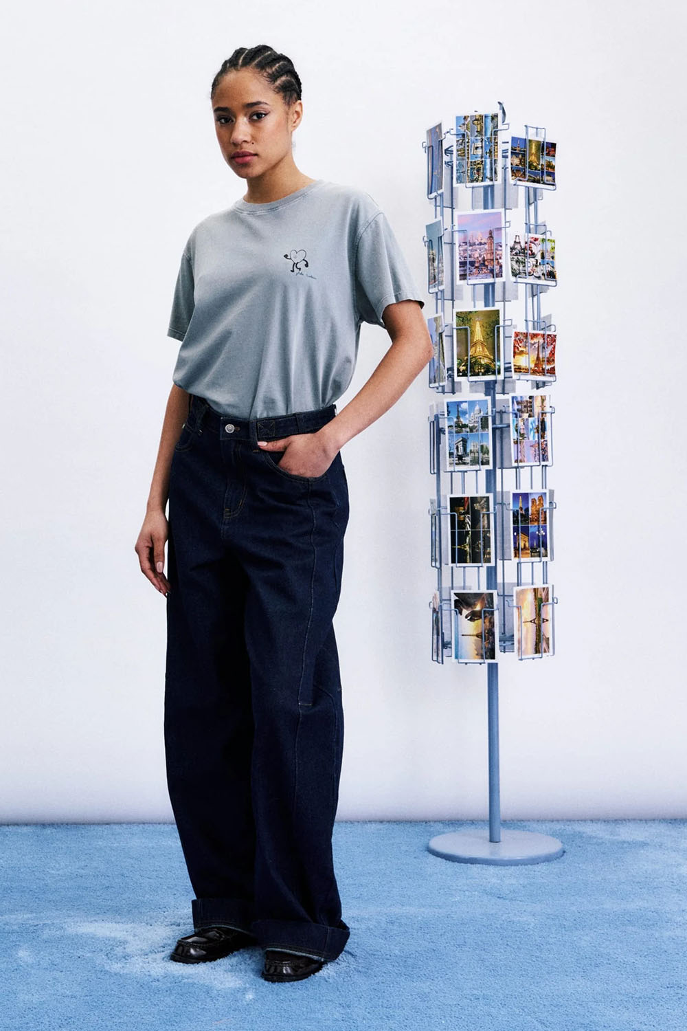 FRNCH Globetrotter T-Shirt in Gris — Full-body view