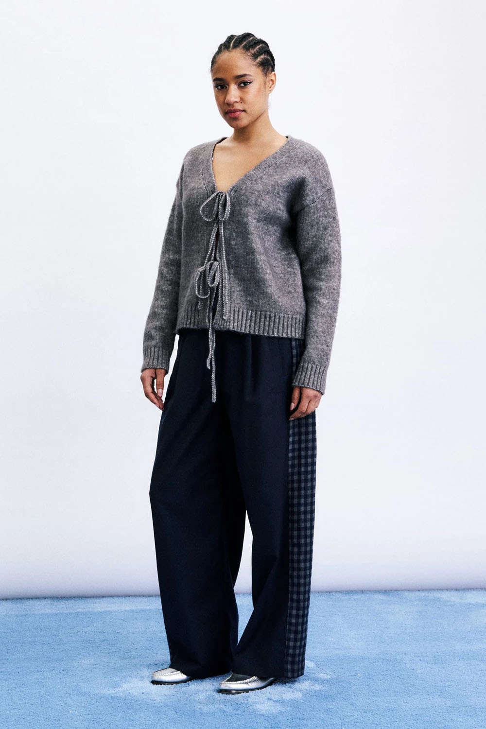 FRNCH Seorak Cardigan in Gris — Side view