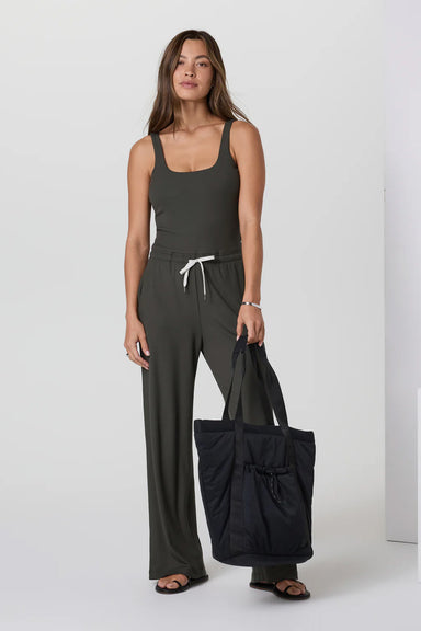 Vuori - Pose Scoop Jumpsuit - Kale - Front