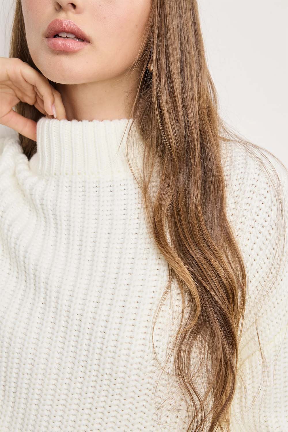 Good American - Chunky Knit Mock Sweater - Ivory - Detail