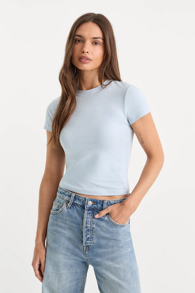 good american super stretch baby tee sky front