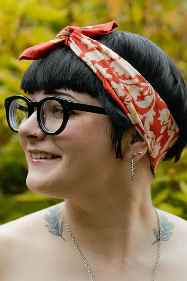 handker-bandana-delphine-bandana-model