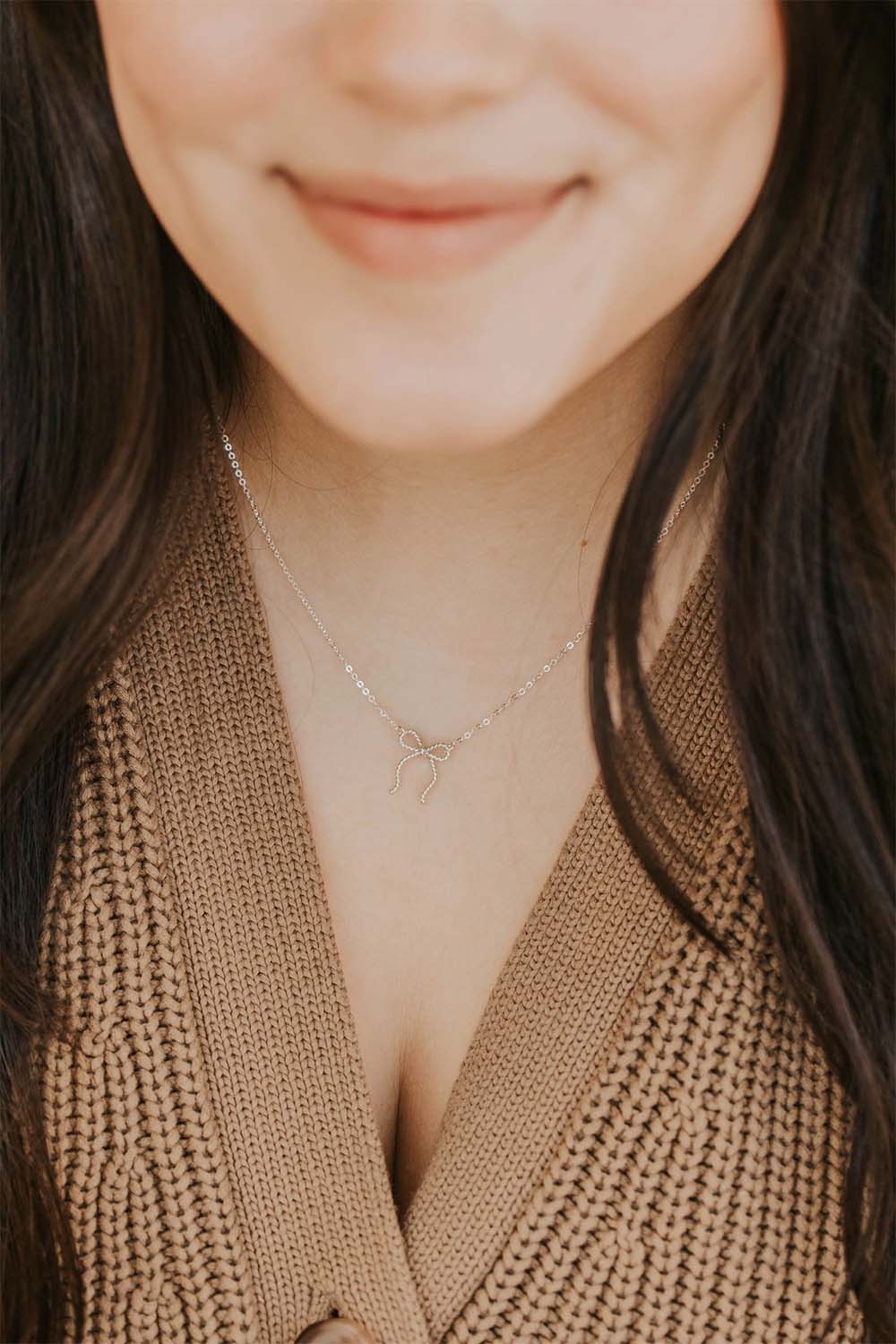 hello adorn clara necklace sterling silver model